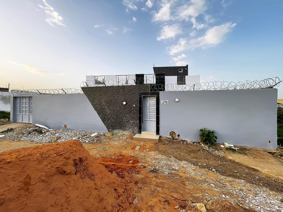 Villa Adja Nafy A Saly Gandigal Eksteriør bilde